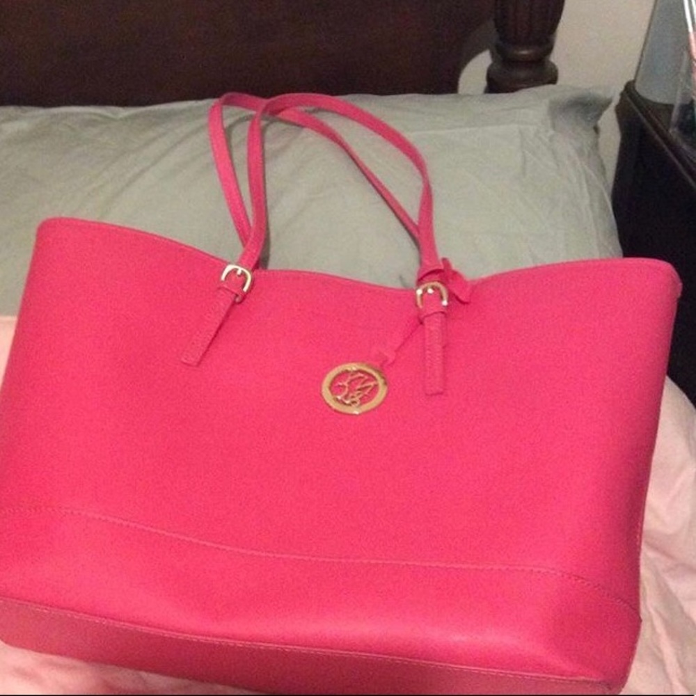 Handbag.